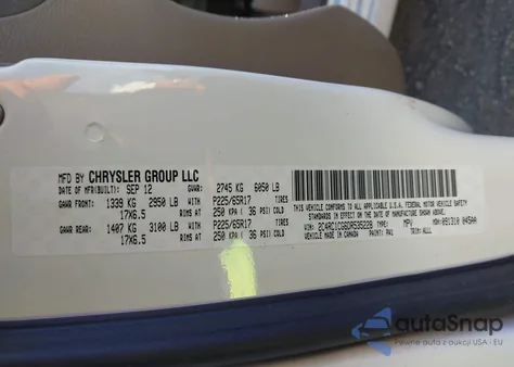 2013 Chrysler Town & Country Touring-L z USA, uszkodzony, nr VIN 2C4RC1CG6DR535228